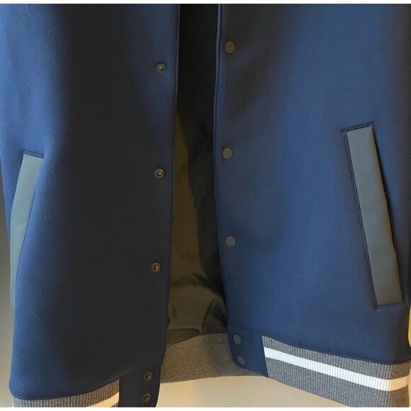 Michigan Wolverines Nike Bomber 1000 Wins PE Jacket NWOT Size Small - Picture 4 of 7